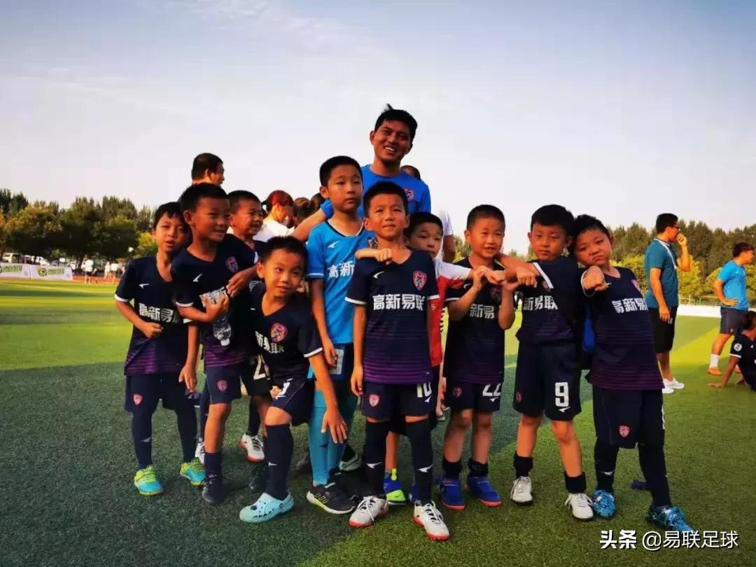 暑假再见新学期开始,易联足球秋季班报名