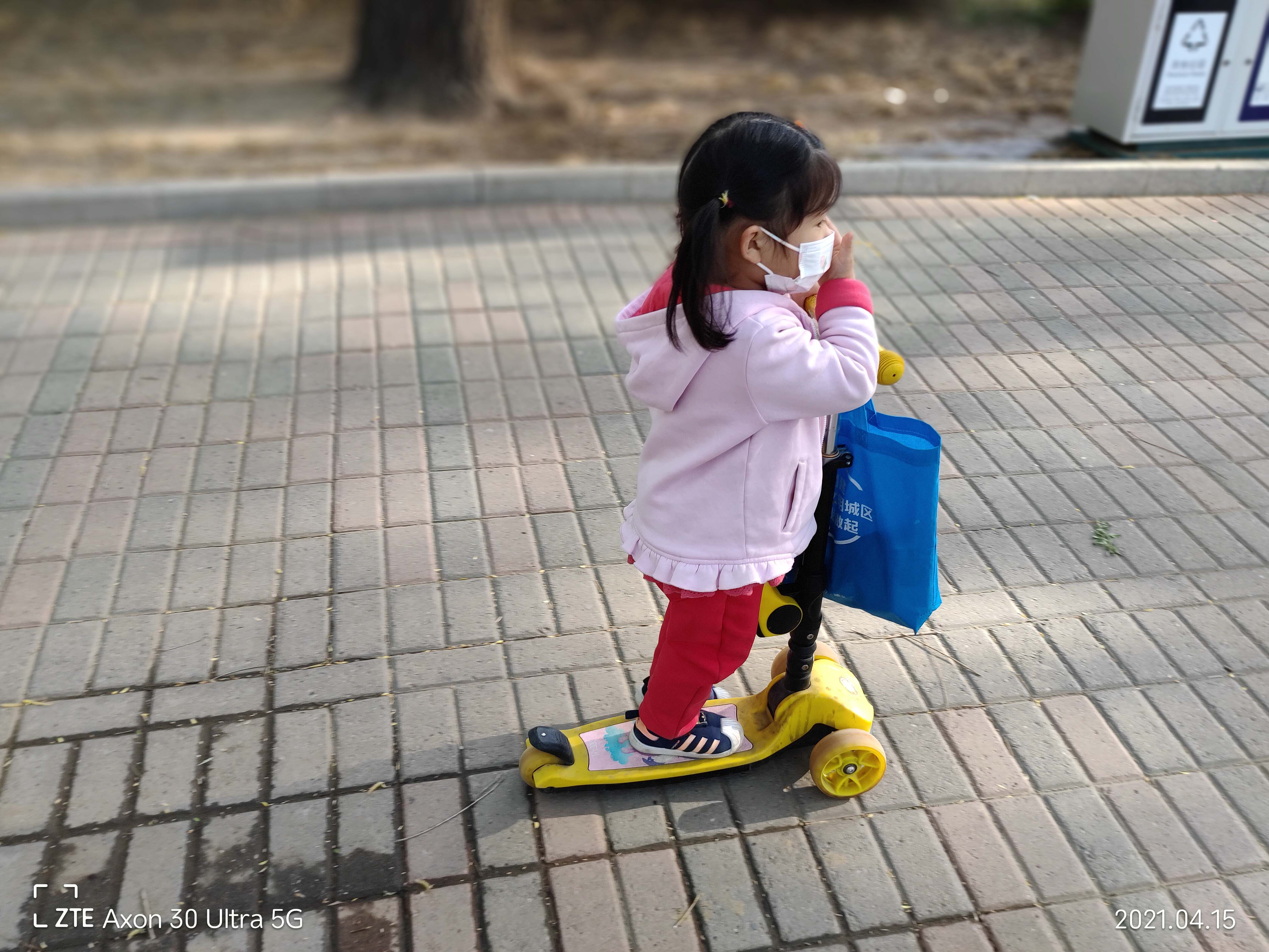 中兴axon30pro测评小白测评,中兴axon30ultra三千新机能入手吗