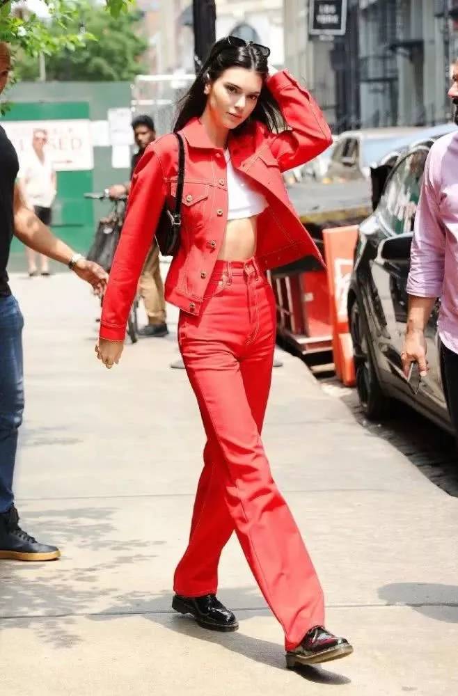 明星街拍包包香奈儿经典款,盘点街头出镜率最高的10款包包