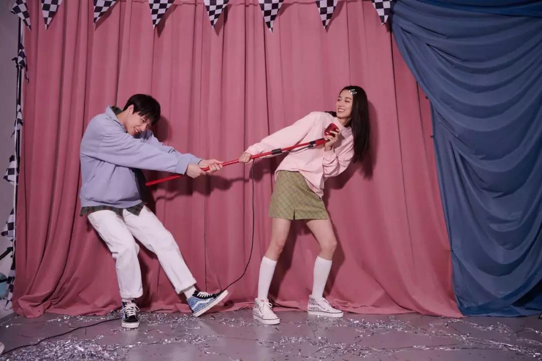 泫雅同款运动鞋,倪妮运动鞋