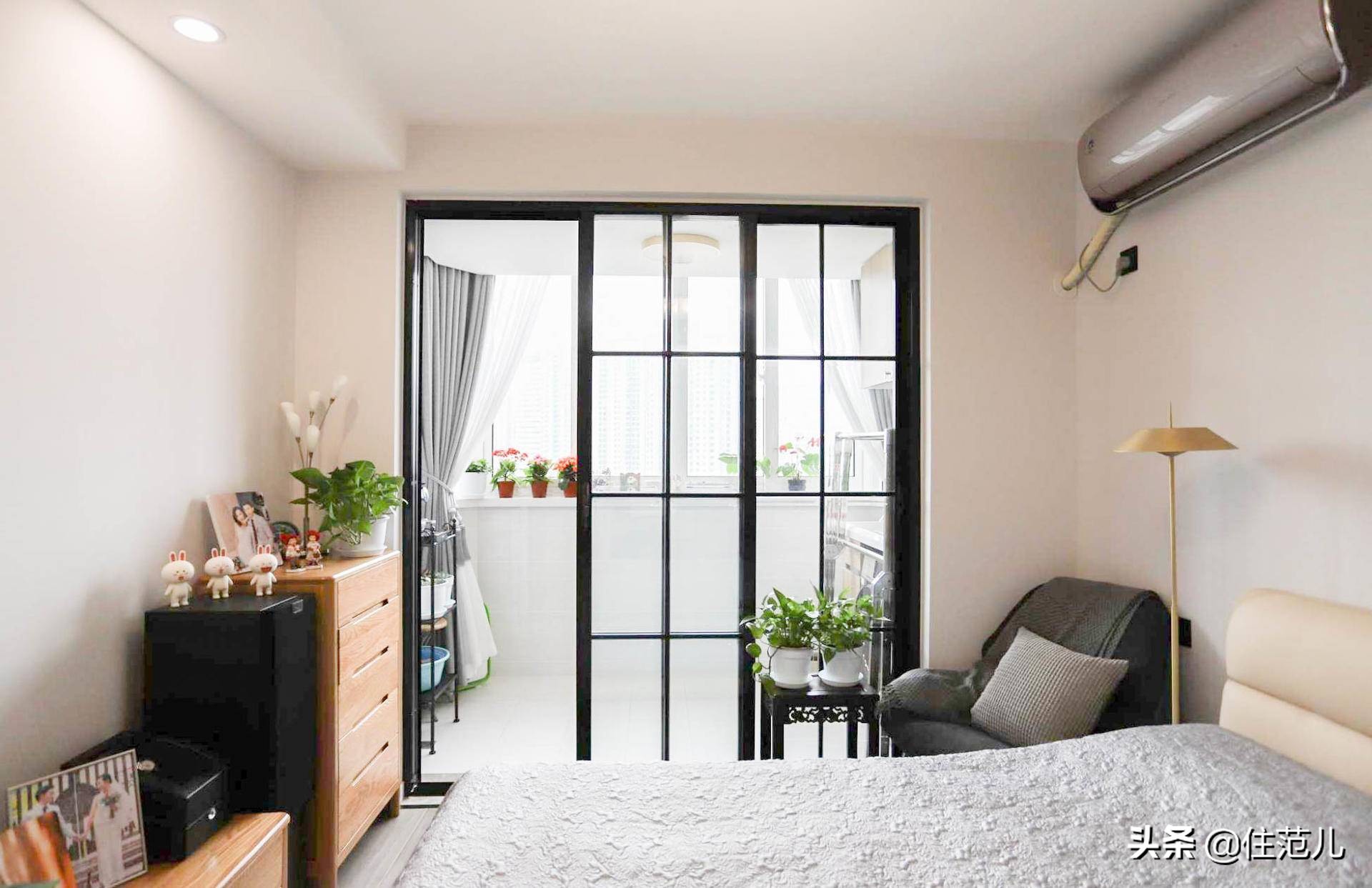 58㎡两室一厅，小户型也能拥有中岛厨房，父母硬核装修胜过年轻人