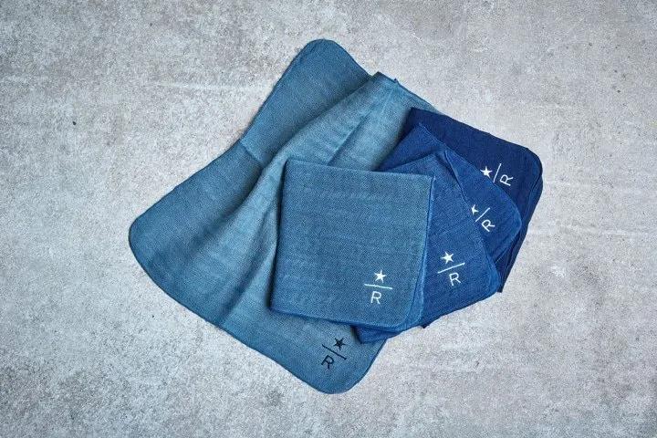 日本星巴克这次质感满分，网友diss中国星爸爸，月饼口味像蜡烛