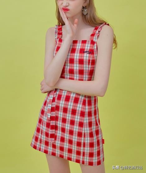 肩膀厚胳膊粗适合穿什么吊带,肩膀宽厚的人适合穿什么吊带