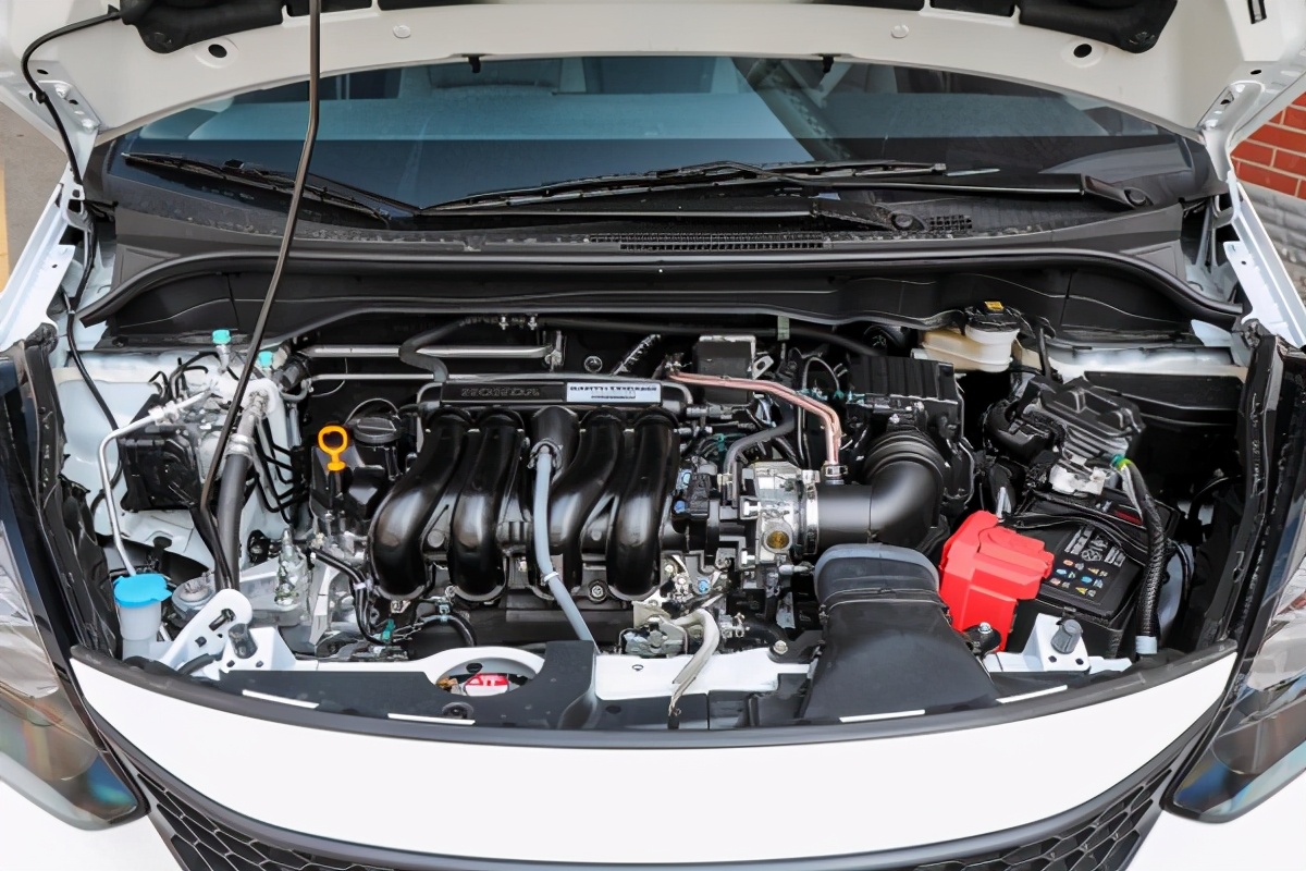 适合工薪阶层开的省油耐用5种车,实用又划算的家用车该选哪款