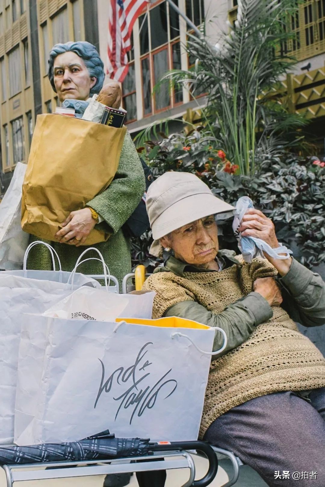 巧合抓拍到的纽约街头画面,视觉错位奇闻趣事