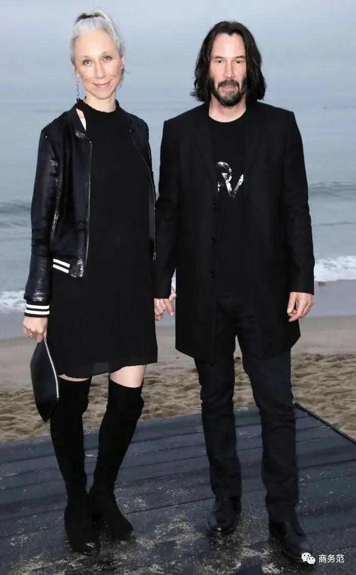 基努里维斯爱上一个流浪汉的电影,基努里维斯40岁