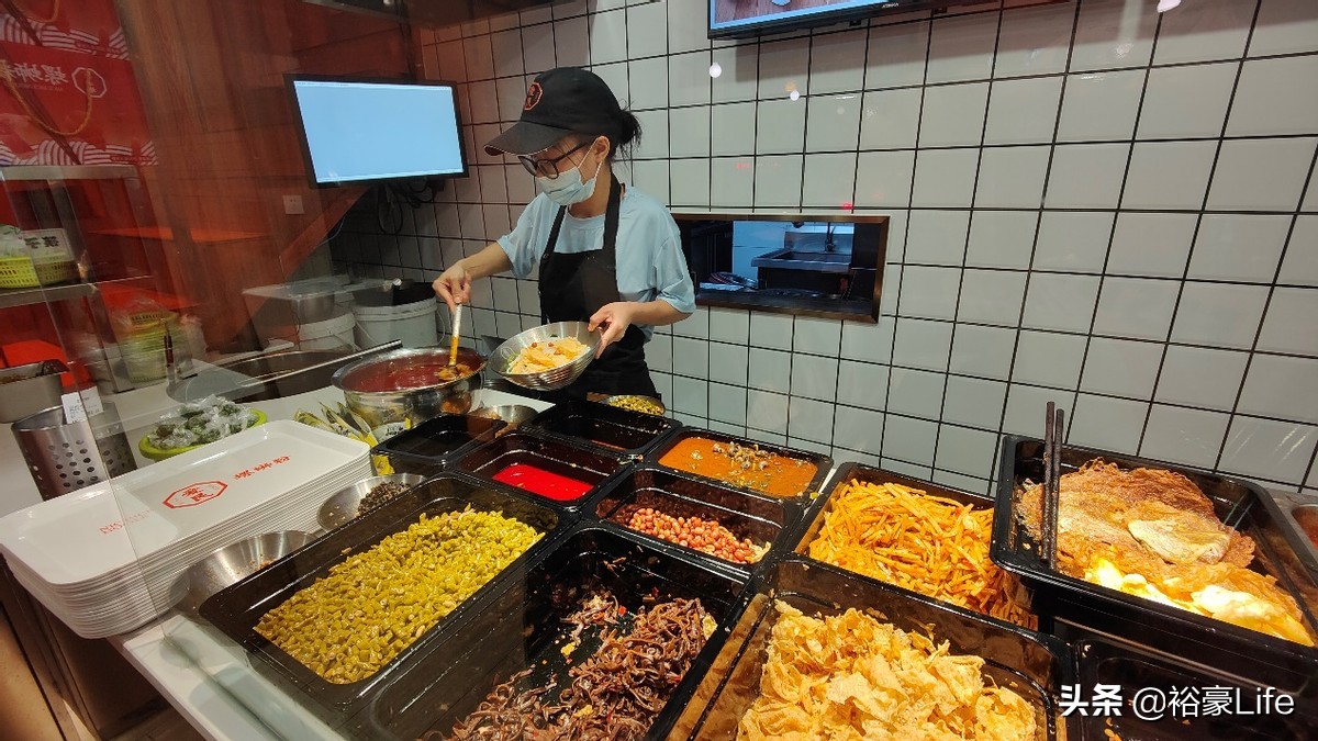 柳州爱民螺蛳粉和聚宝螺蛳粉,人气螺蛳粉推荐