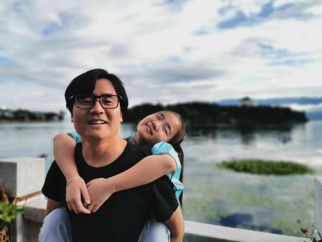 做梦，总是梦见自己老掉牙，一颗颗拽出来