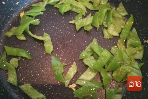 它是“菜中灵芝”，炒菜里面加几颗，不打郎中门前过，冬天别错过