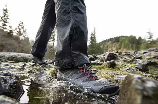 户外运动推荐鞋子品牌,防崴脚运动鞋推荐