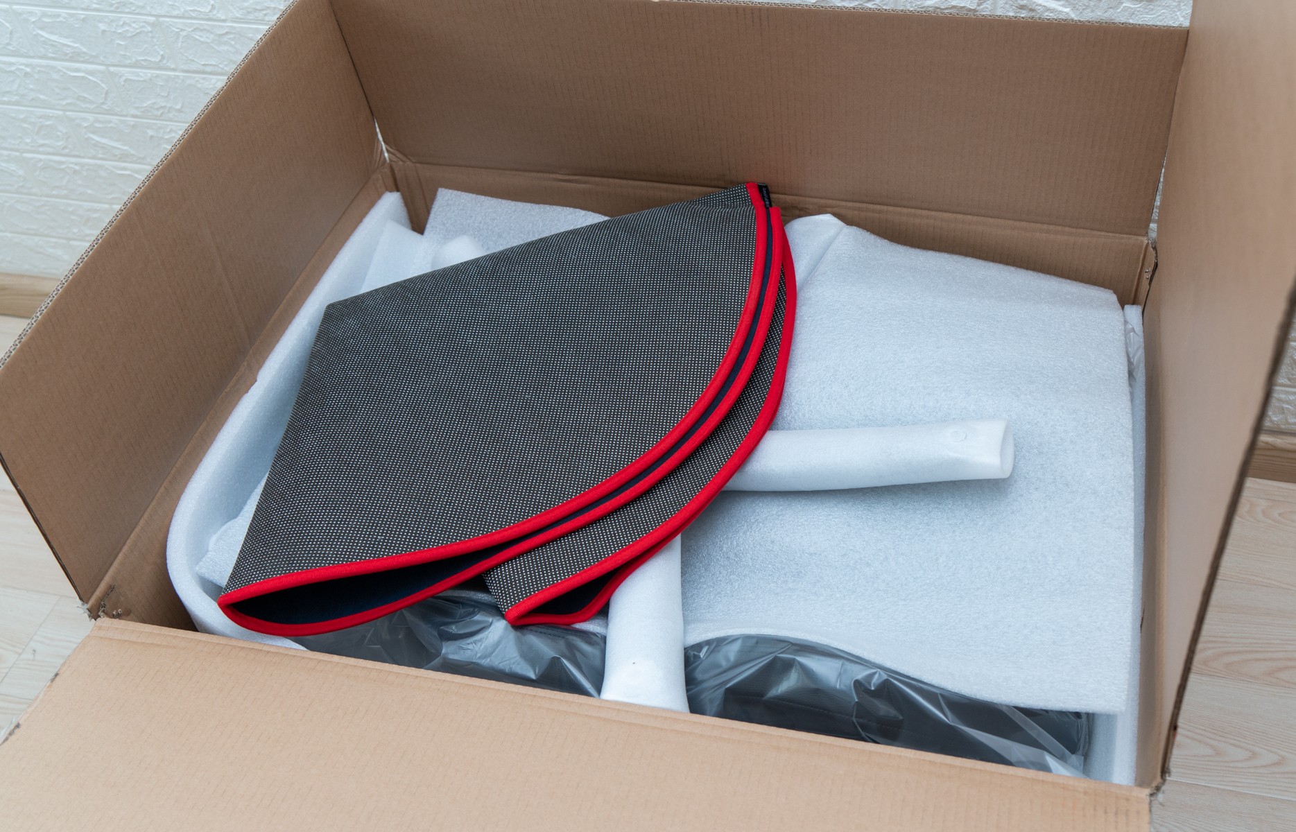 傲风透气电竞椅,椅子就坐傲风电竞椅