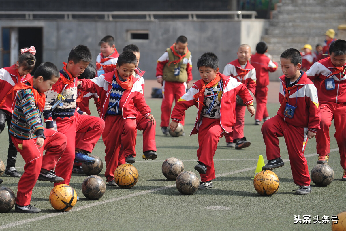 关于中国足球的ppt,关于中国足球的文案