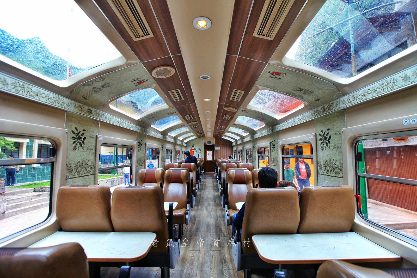 世界奇迹马丘比丘，百公里火车票超200，各国游客却说：不贵