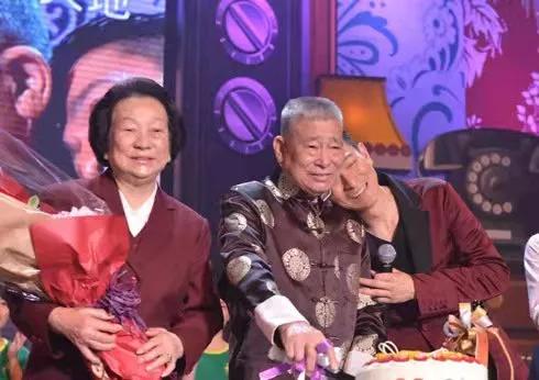 刘德华回乡拜祭祖宗的故事,刘德华回老家认祖归宗争地