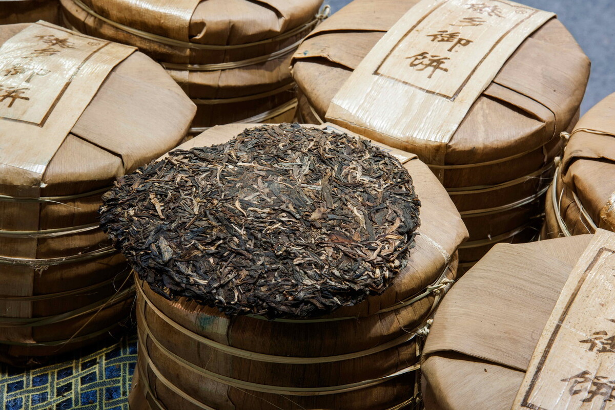 普洱茶饼上的冰岛和班章,普洱茶全是班章冰岛茶