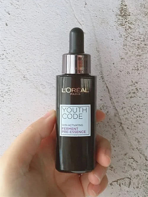 红腰子和小棕瓶精华哪个好用,小棕瓶精华和红腰子精华哪个好用