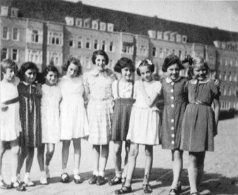 安妮日记读书随笔,安妮日记人文版