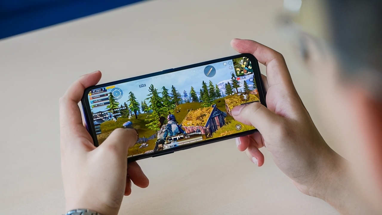 光荣手机鲁大师跑分,光荣v40天玑1000和骁龙865