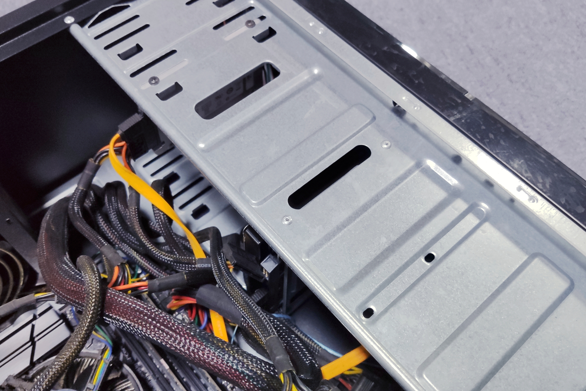 怎么给机箱升级硬盘,机箱升级机械硬盘