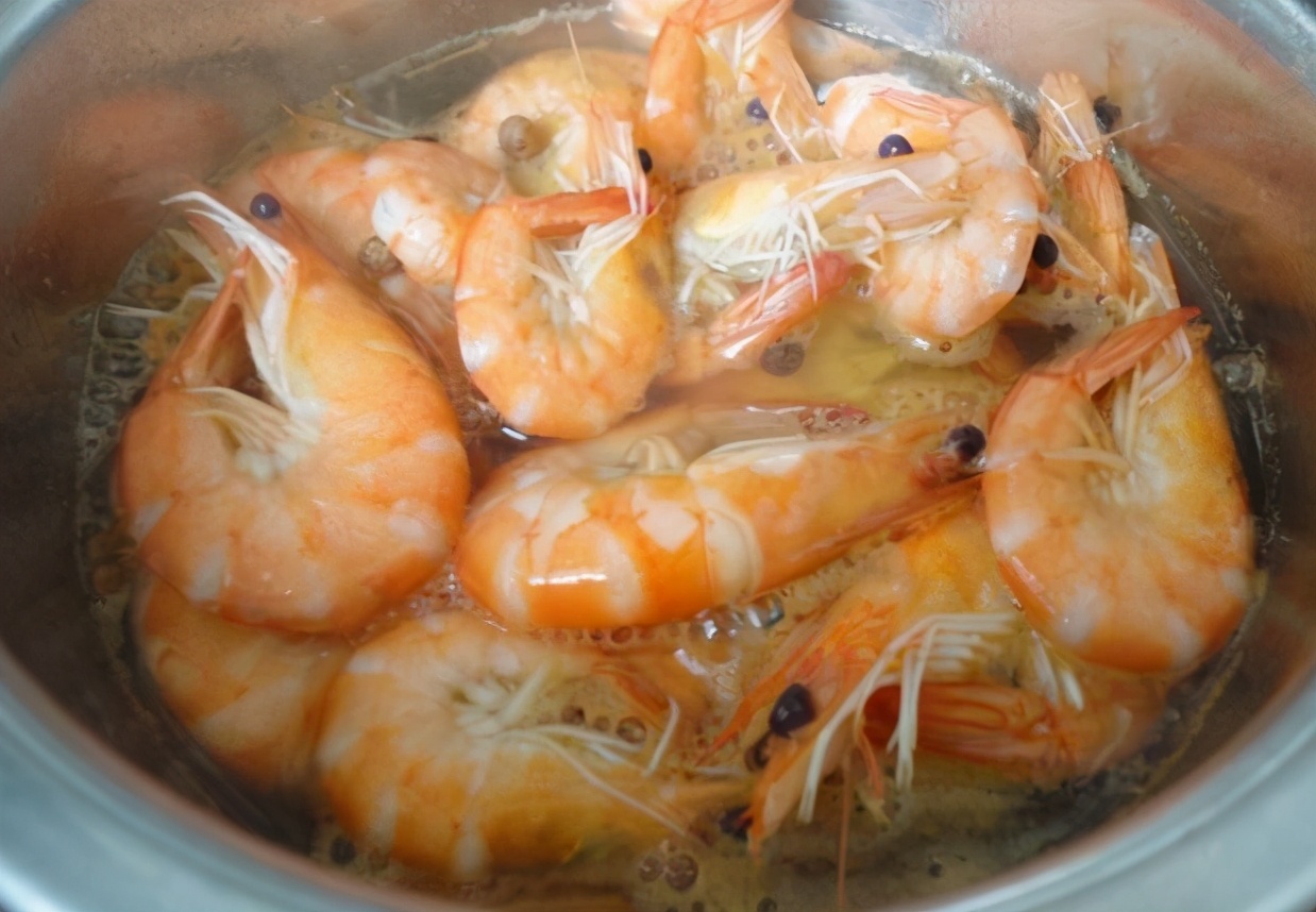 煮虾怎么煮才嫩才会更好吃,怎么煮虾虾肉才不会烂