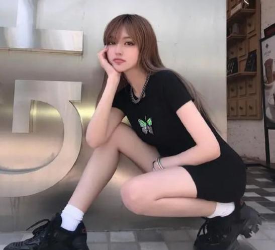 周扬青罗志祥分手：老娘9年青春喂了猪！