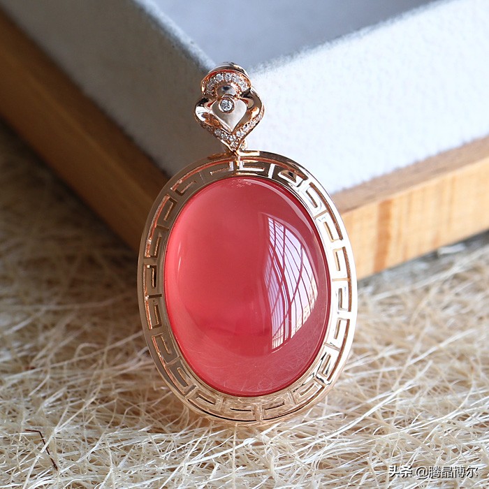 投资开水晶珠宝加盟店，投资天然水晶，发展空间怎样？