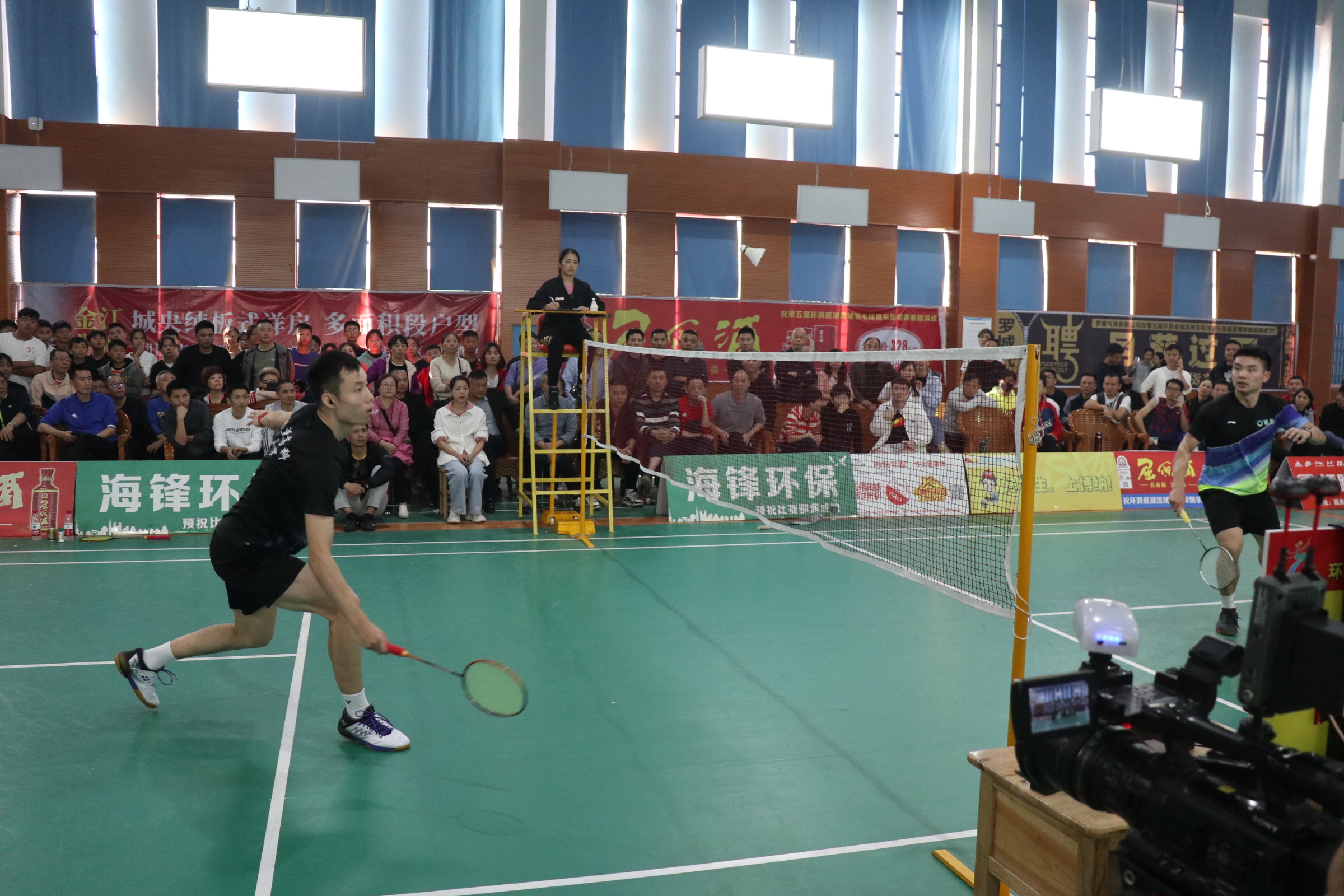 羽毛球半决赛国羽四战三胜,退役运动员羽毛球比赛