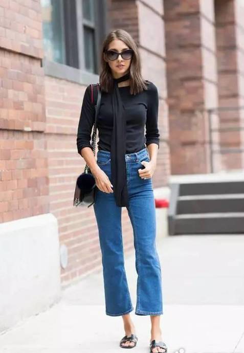 短上衣喇叭裤怎么搭配鞋子,宽松t恤搭配长打底裤穿什么鞋子