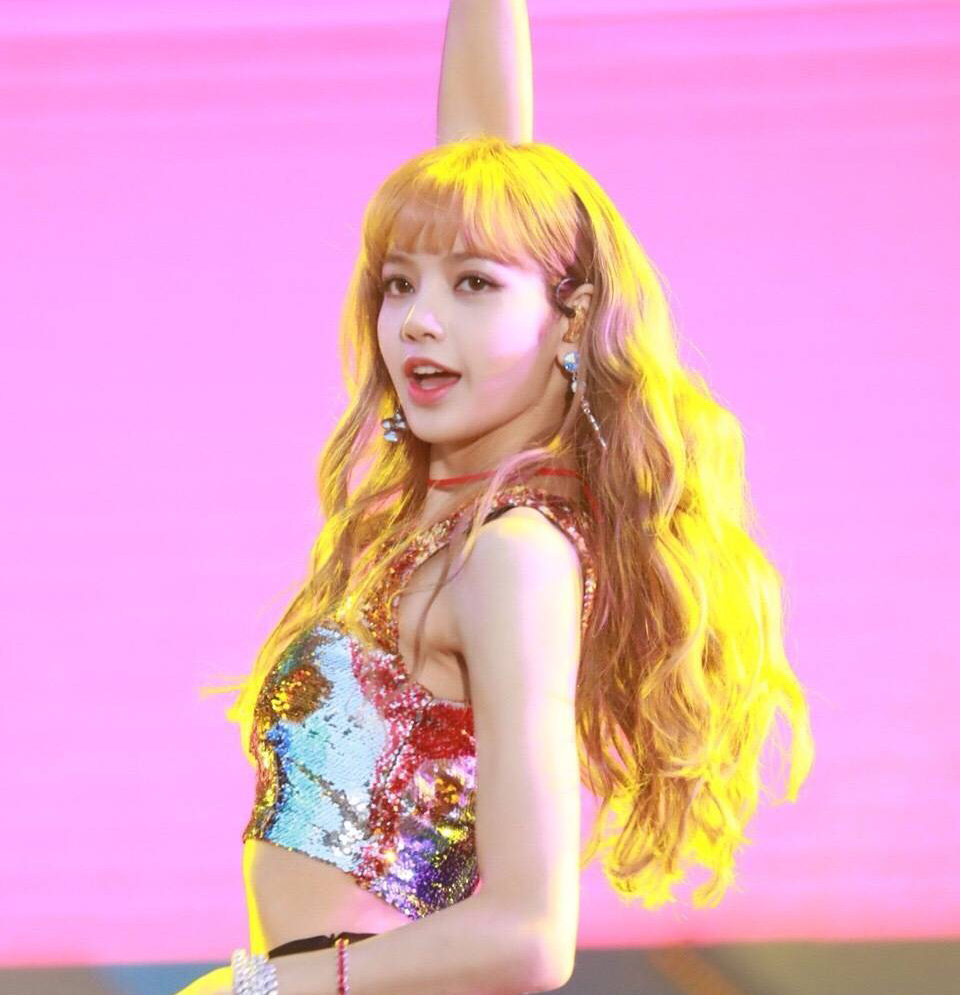 一段solo舞蹈瞬间涨粉1330万，成为全泰国粉丝最多的人！