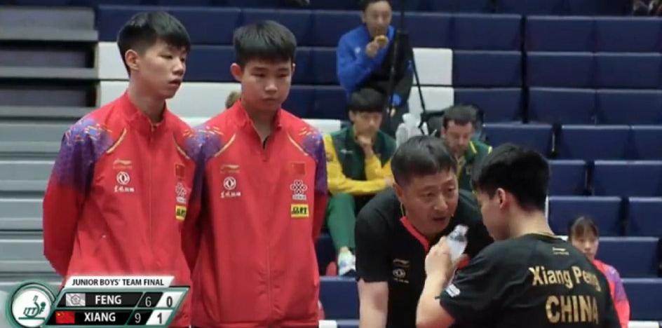 世青赛国乒男女团晋级决赛直播,国乒20岁小将4-0劲敌世青赛三冠王