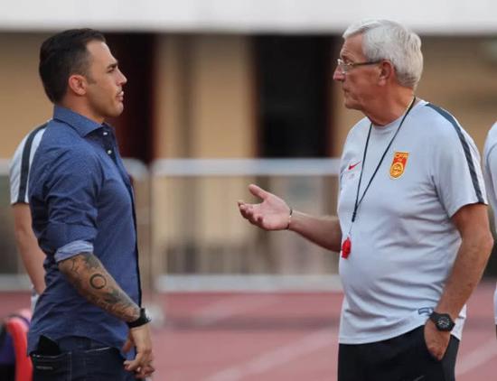 里皮和卡帅看好2国脚,国足教练卡帅