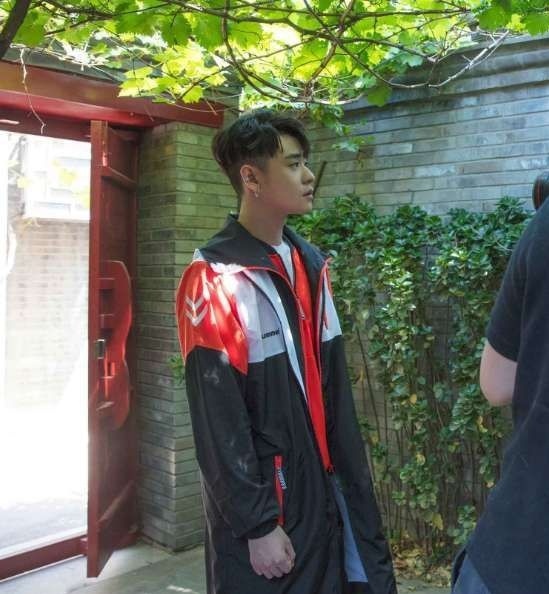 崩溃的小芝士，怎样才能嫁给张云雷看看他选女朋友标准，啥都靠抢