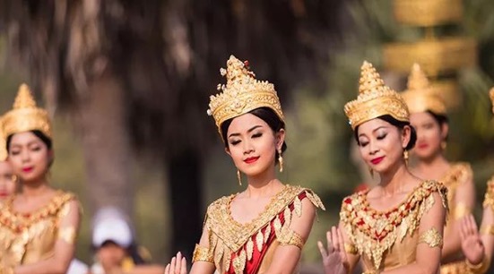 为什么今年很多人在柬埔寨生活,为什么现在身边那么多人去柬埔寨