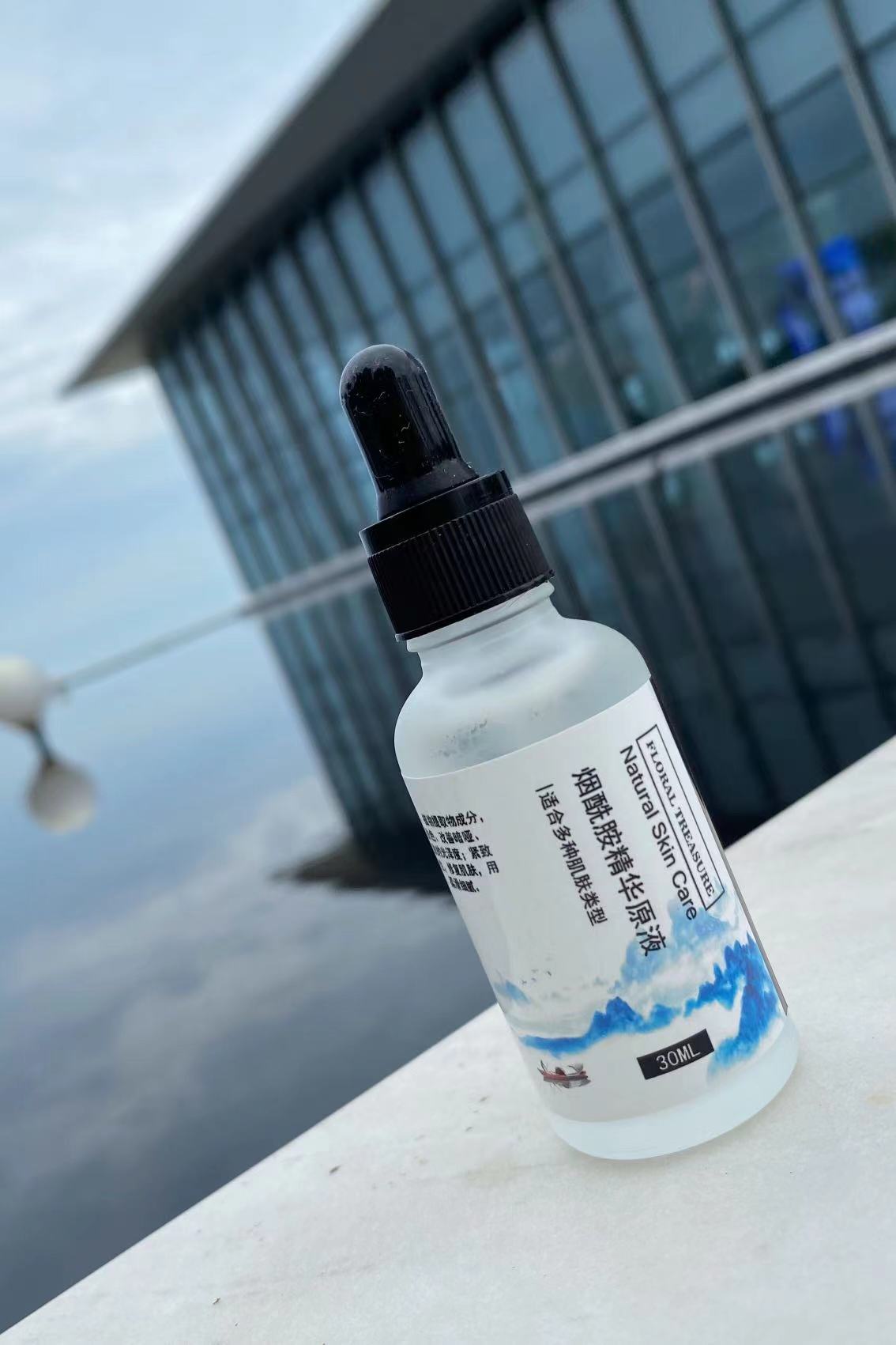 肌活水润美白精华液,保湿精华液有哪些效果最好