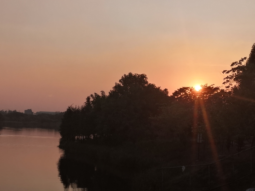 4g网信号满格为什么网速那么慢,4g网为什么人多的地方网速特别慢