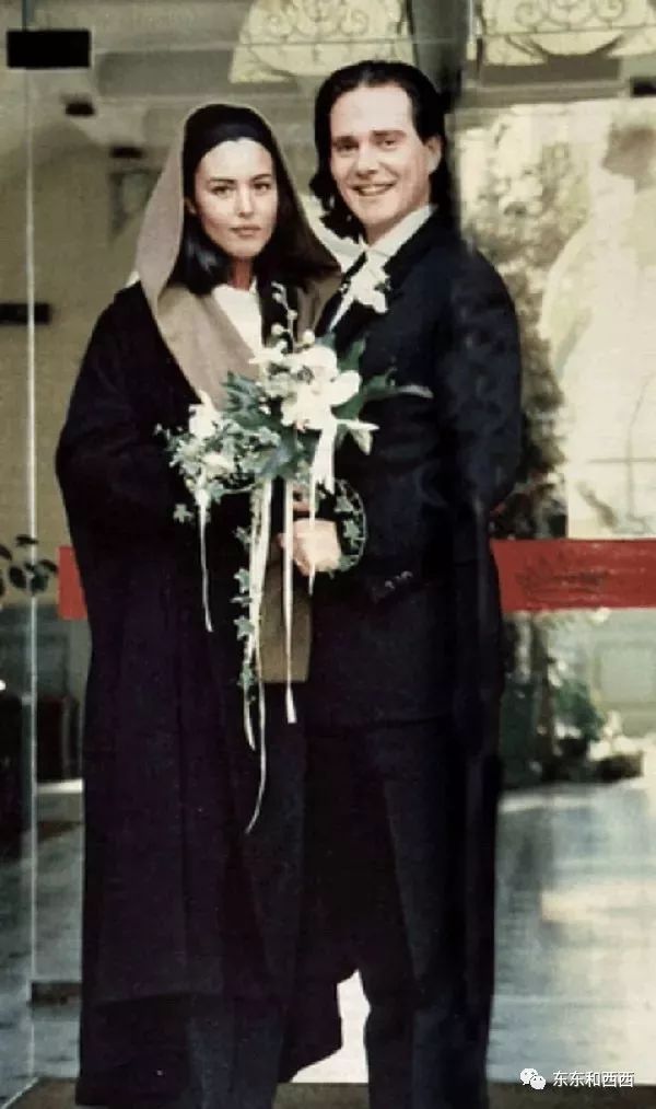 55岁仍然性感至死，这样的天生*物尤**从来没人觉得她低俗