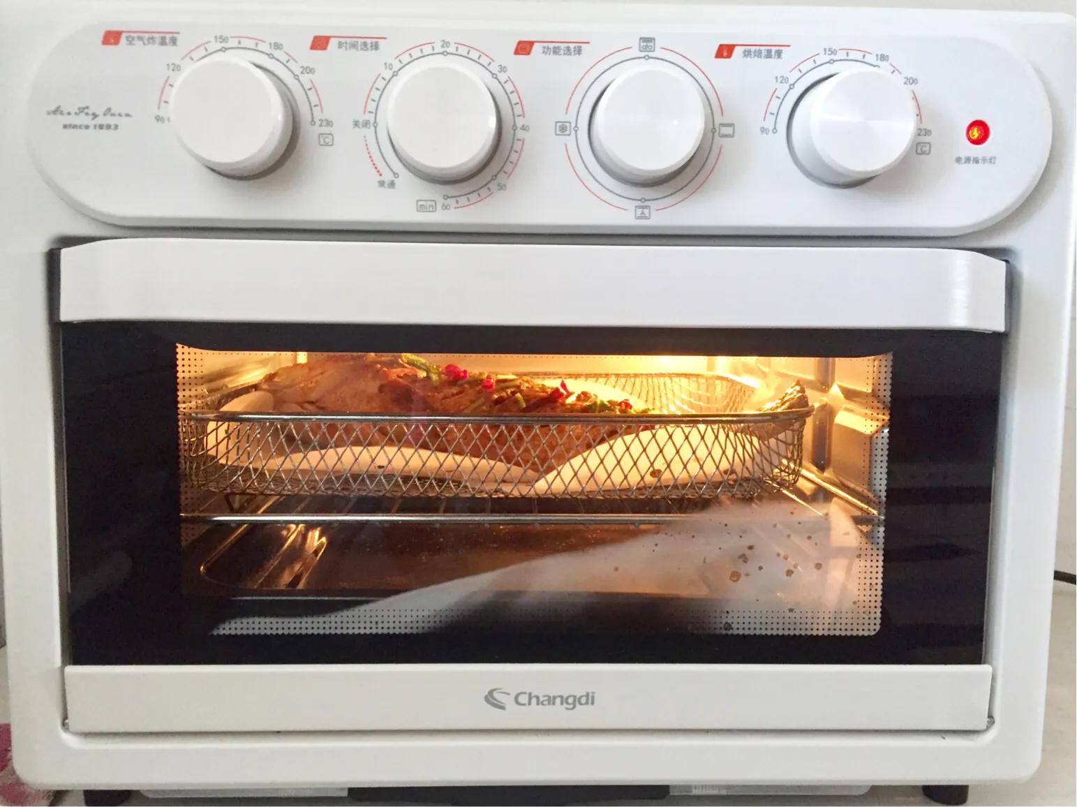 麻辣烤鱼又香又辣好吃到流口水,鲜美烤鱼肉质鲜嫩好吃到飞起