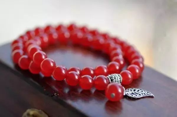 玉髓和玉到底有什么区别,玉髓的缺点是什么