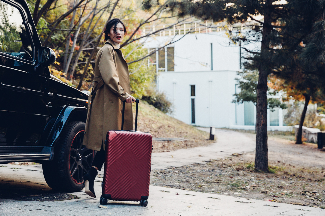 舒提啦1只旅行箱的革命，3年摔坏就换新，30米高空跌落测试合格