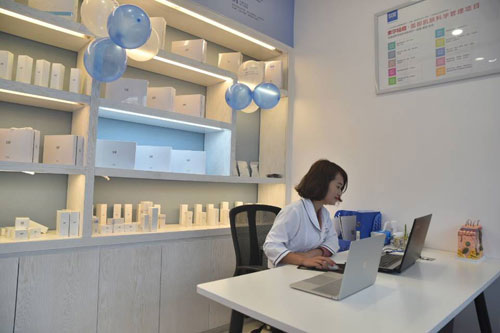 男生毛孔粗大怎么办，怎么收缩毛孔？