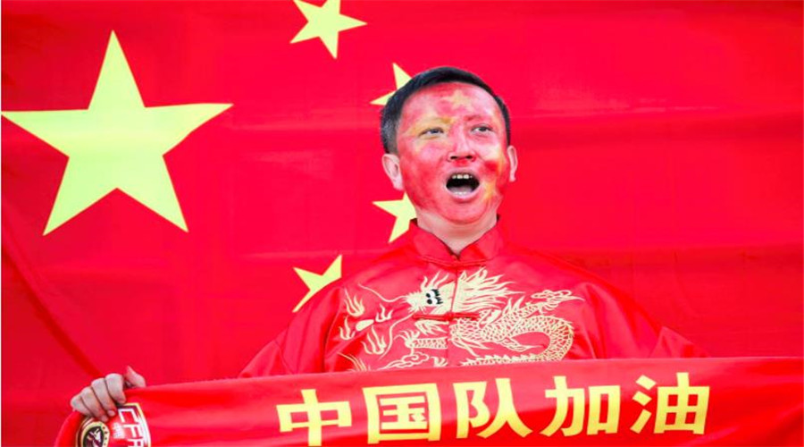 国足史上最屈辱一球,国足屈辱丢球视频