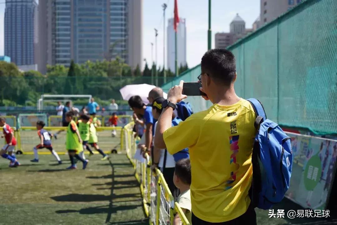 易联足球秋季班报名,易联梯队训练赛