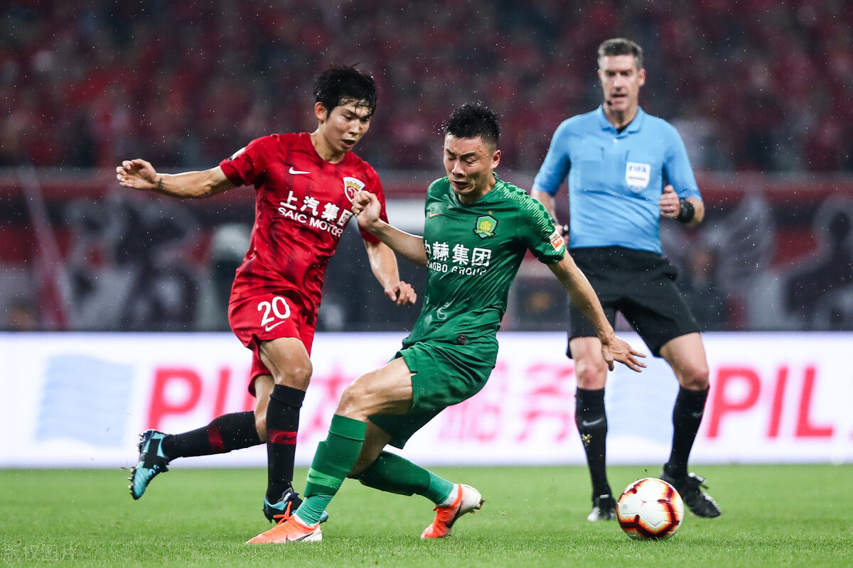 中国足球后防不可或缺之人,中国足球缺少有个性的球员