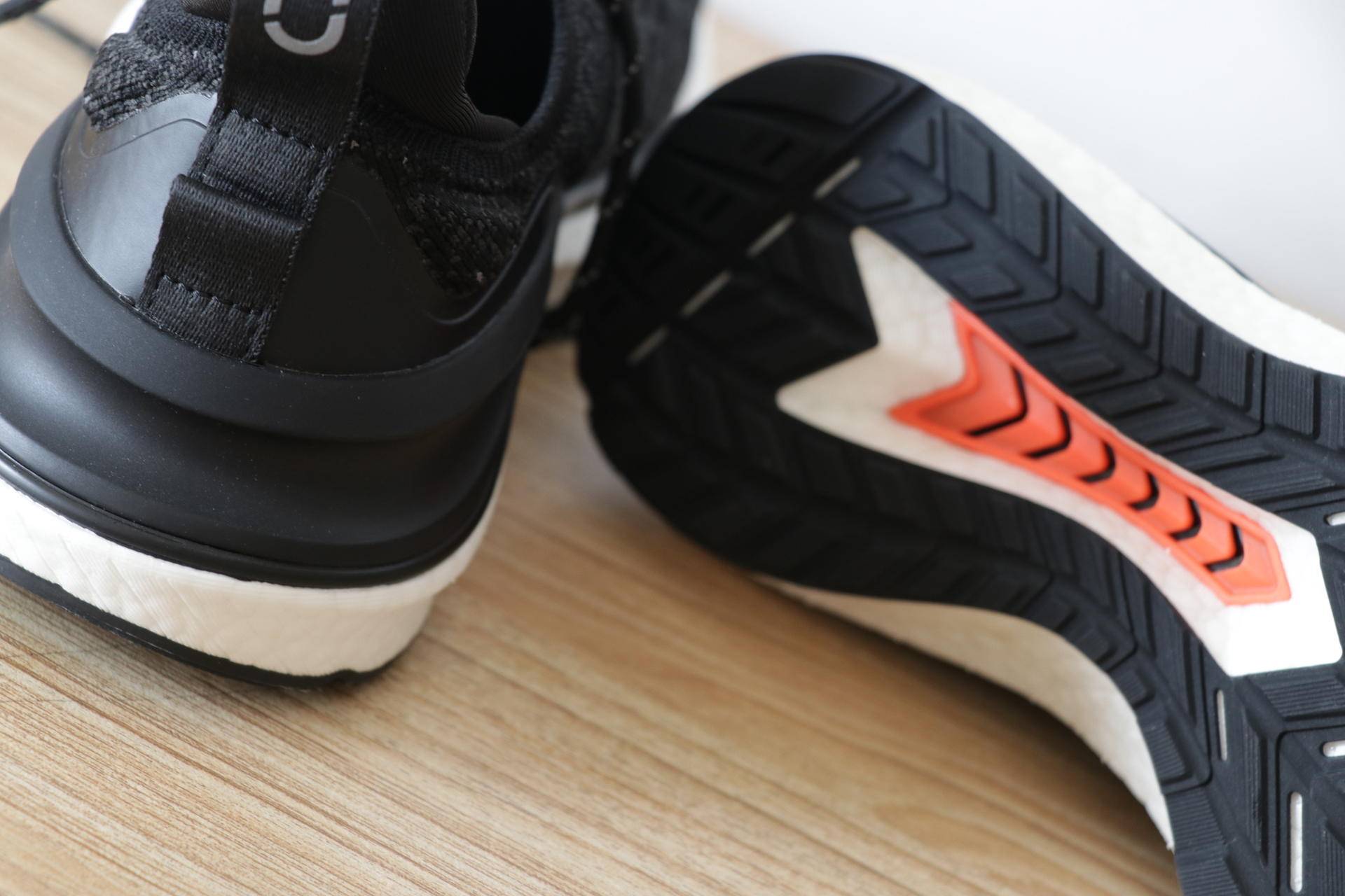 小米球鞋米家运动鞋,小米米家运动鞋三代和四代哪个好