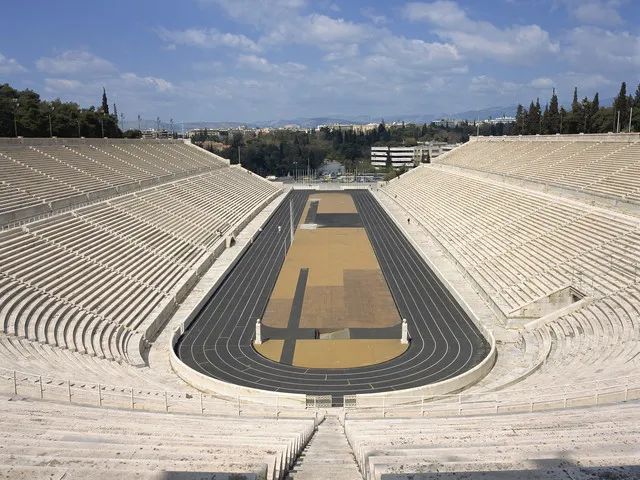 广州恒大莲花足球场建造,广州恒大足球场的设计效果图