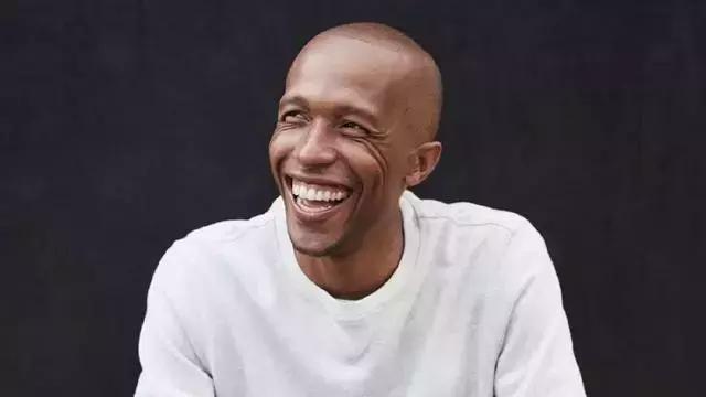 新闻丨费德一人慢热一人受伤小兹维列夫化身拜仁8号