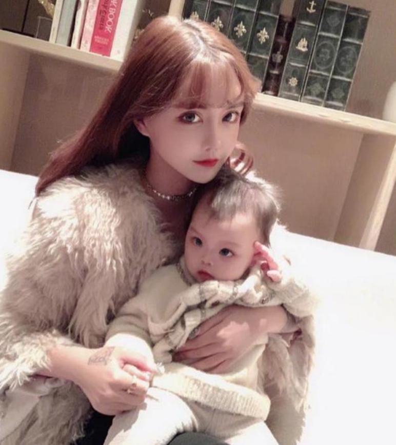 没有整容过的原装脸韩安冉,韩安冉五官精致网友全靠整出来的