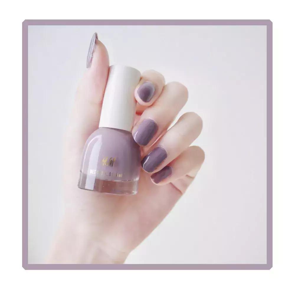 适合黄黑皮裸色指甲油,4款显手白的指甲油颜色淡粉色