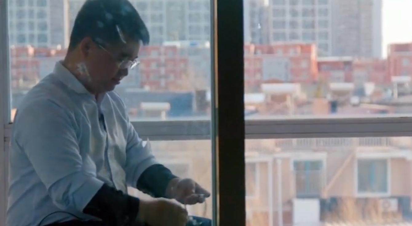 如果父母没钱，年轻人买得起房吗，想在城里定居可能吗？