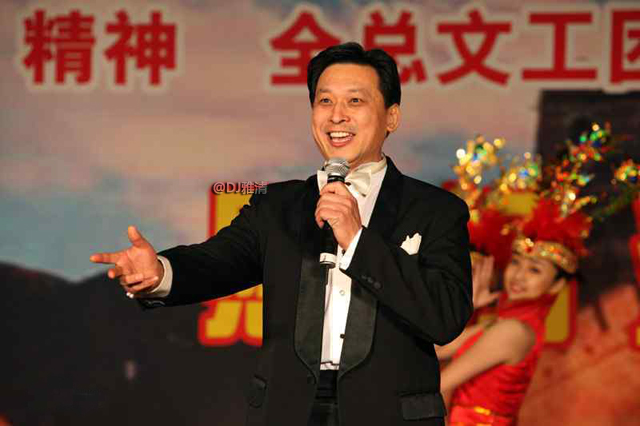 苏小明新星演唱会视频,1980年新星音乐会苏小明歌单